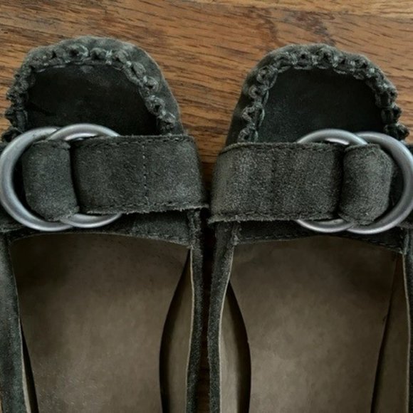 BCBG Generation Green Suede Buckle Loafer/Flat, size 8B - Picture 4 of 6